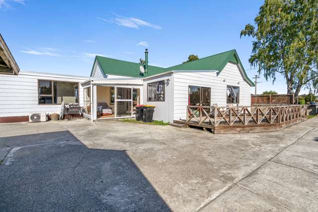 Spacious Bungalow Living on a Generous Section