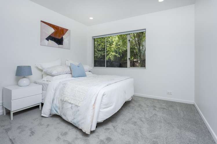 46 Goldfinch Rise Unsworth Heights_15