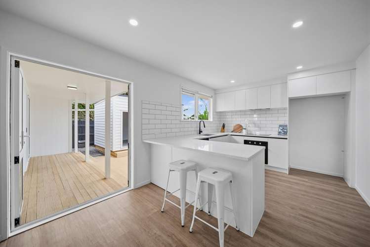 5 Kirkella Crescent Mangere East_5