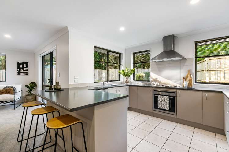 53 Simpson Road Ranui_10