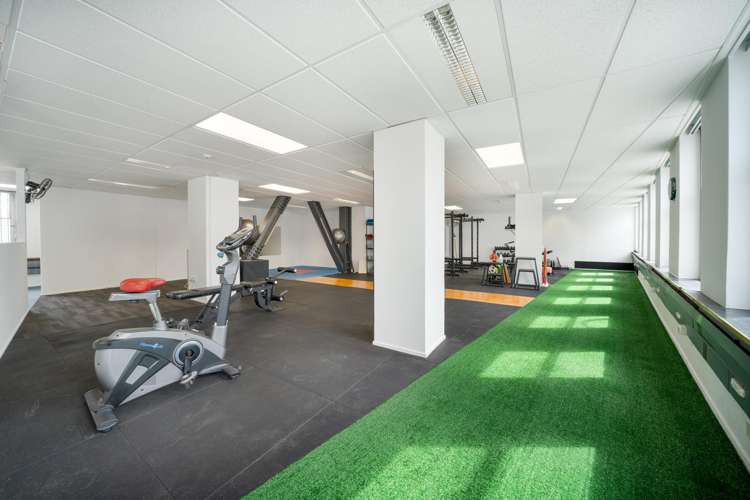 8/92 Queens Drive Hutt Central_21