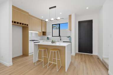 312 Sandringham Road_3