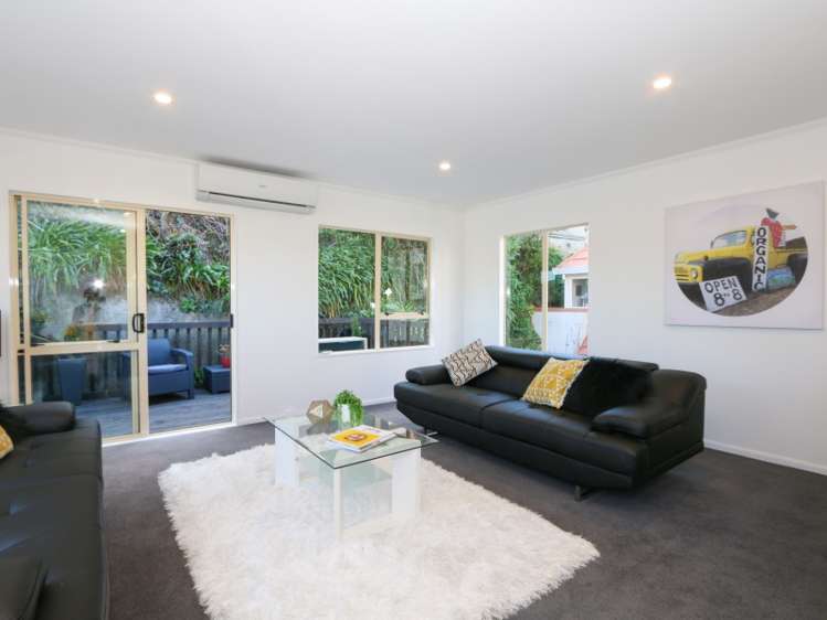 2/33 Hawker Street Mount Victoria_0