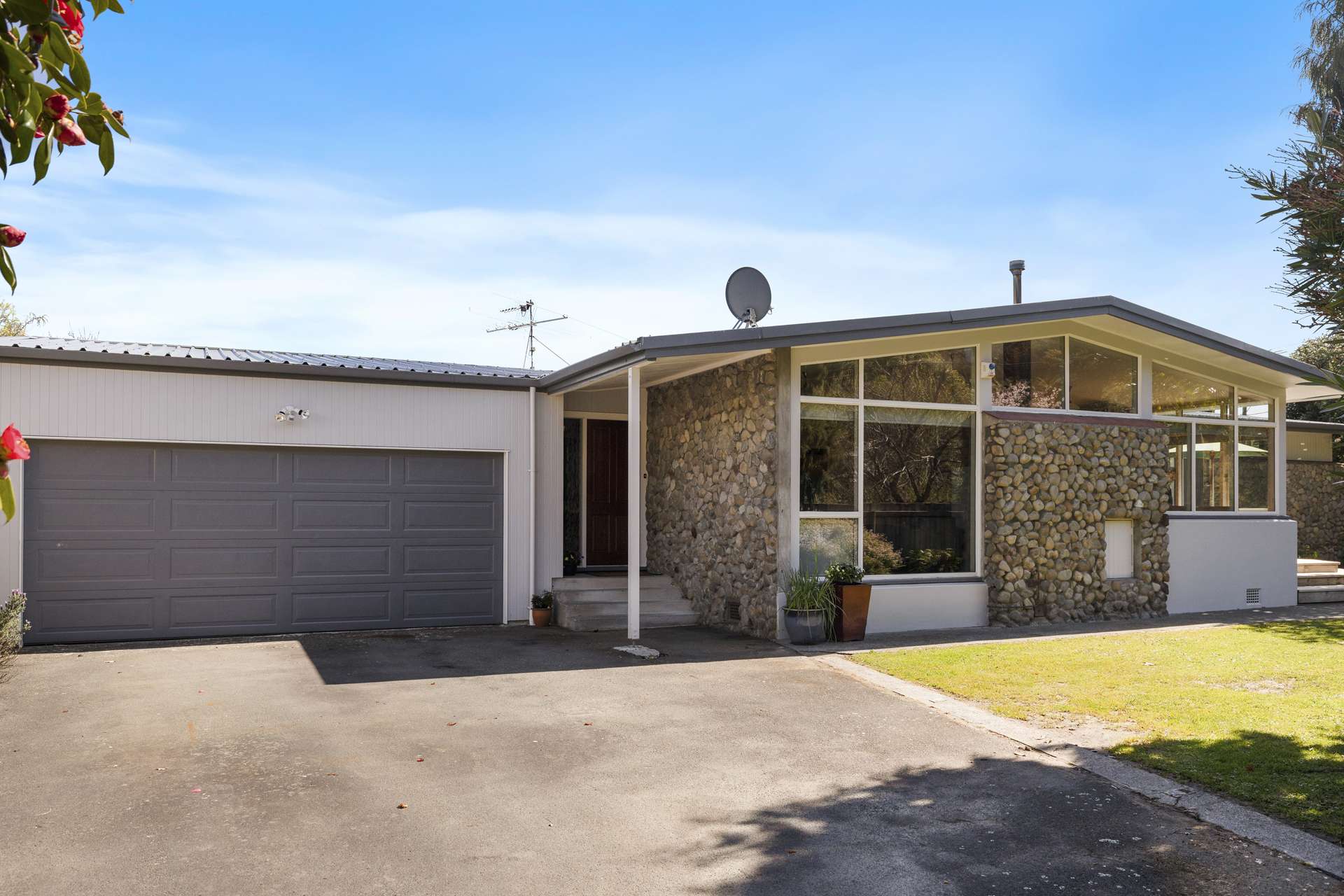 345 Riverside Drive Fairfield Lower Hutt City Houses for Sale