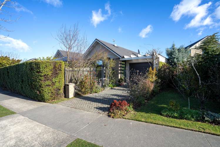 16 Saracen Avenue Northwood_20