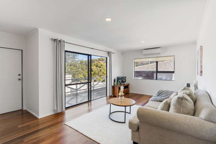 2/135 Spinella Drive Bayview_2