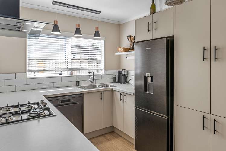 3 Anzac Road Gate Pa_13