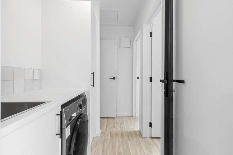 2/4 Elizabeth Street Tauhara_21