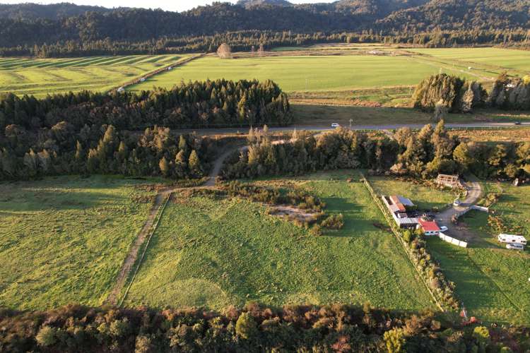 916 Old Christchurch Road Hokitika_11