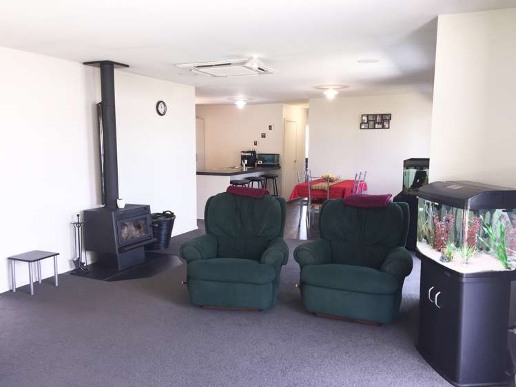 54 Davis Crescent Netherby_5