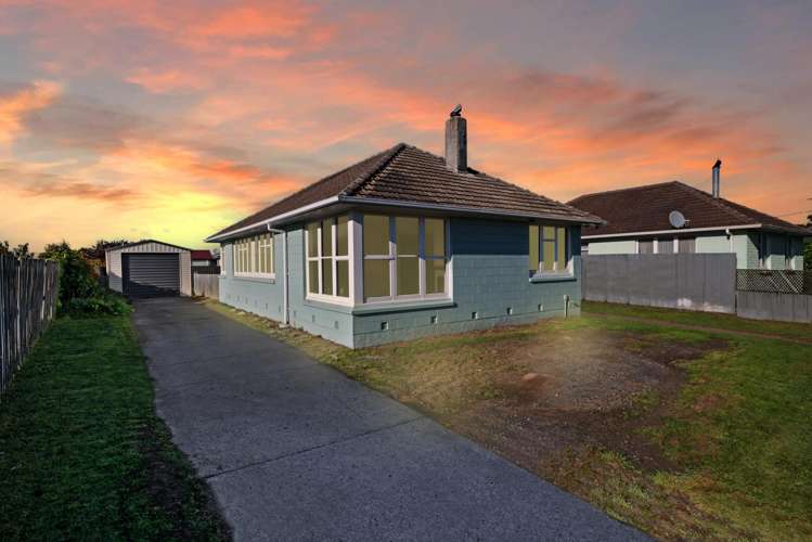 32 Carisbrooke Street Aranui_1