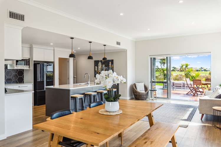 11 Taranui Way Paraparaumu Beach_15