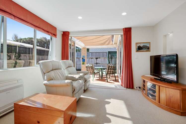 1/169 Centreway Road Orewa_5