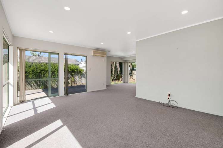 2/112 Parkhurst Road Parakai_7