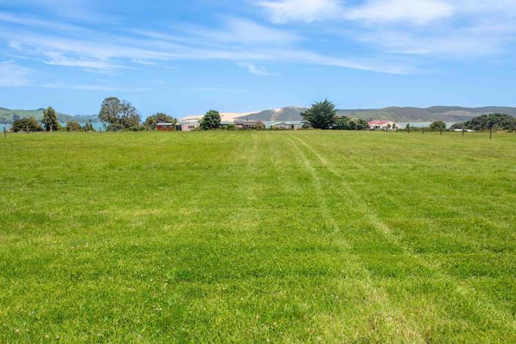 16 Koutu Point Road_5