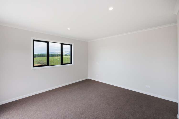 4 Corfu Crescent Fitzherbert_14