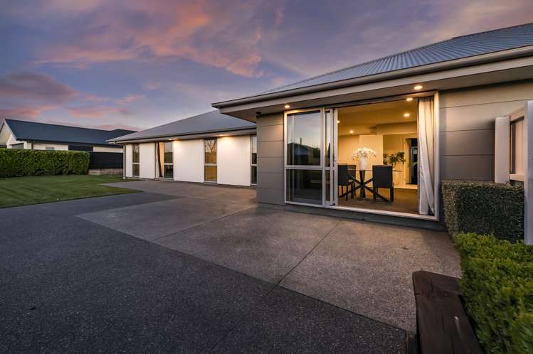 8 Temple Avenue Lincoln_27