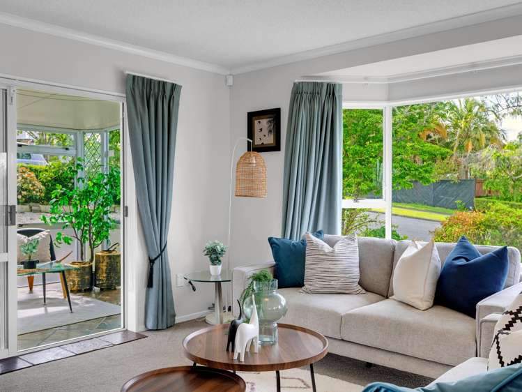 54 Lansdowne Crescent Glenview_8