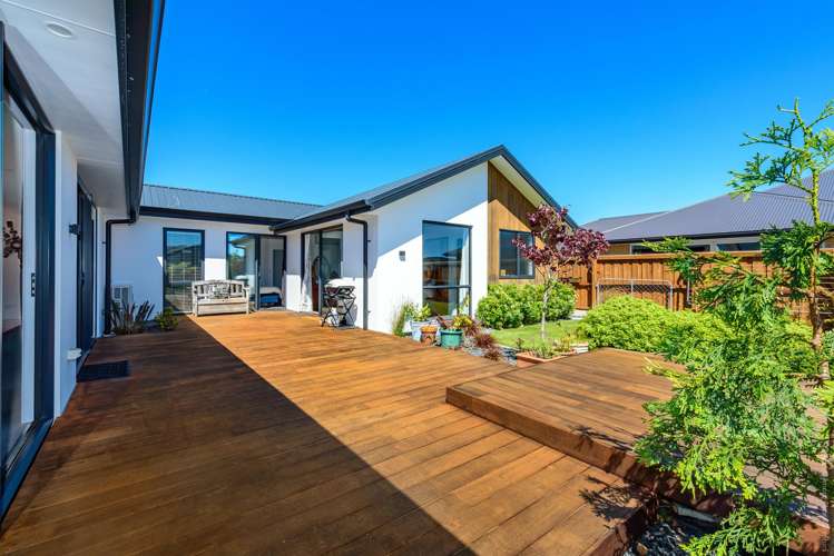 60 Oaks Drive Lincoln_2