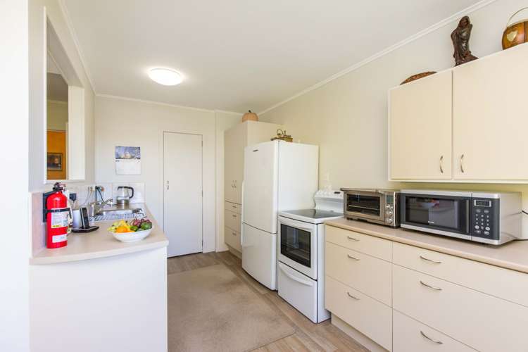 45 Rewarewa Road Te Atatu Peninsula_11