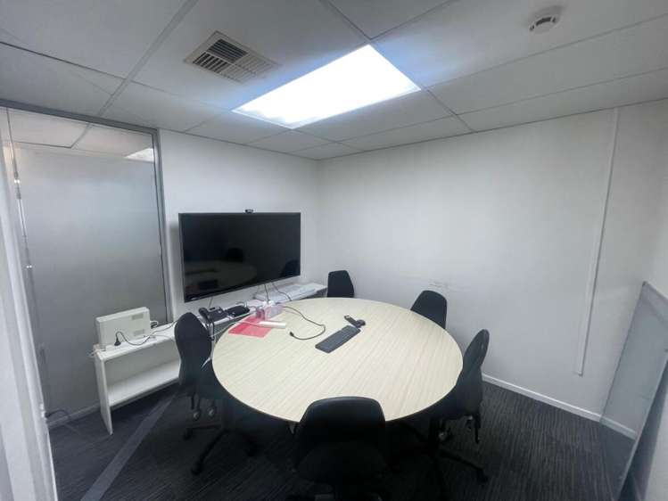 55 Barrys Point Road Takapuna_3