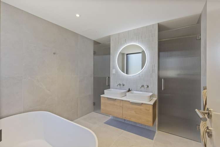 24/2 McKinlay Lane Jacks Point_6