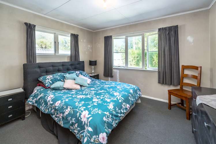 61 Lincoln Road Carterton_14