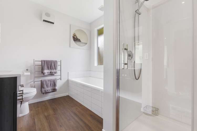 10 Rifleman Street Albert Town_4