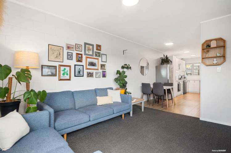 24/21 Aliford Avenue One Tree Hill_9