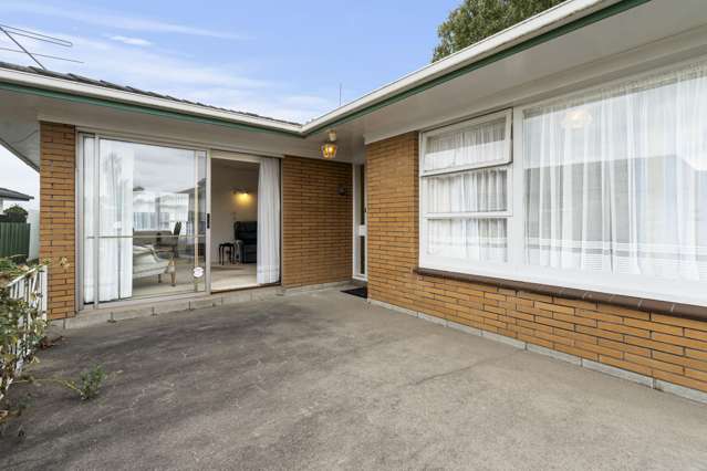 21 Hedge Row Sunnyhills_1