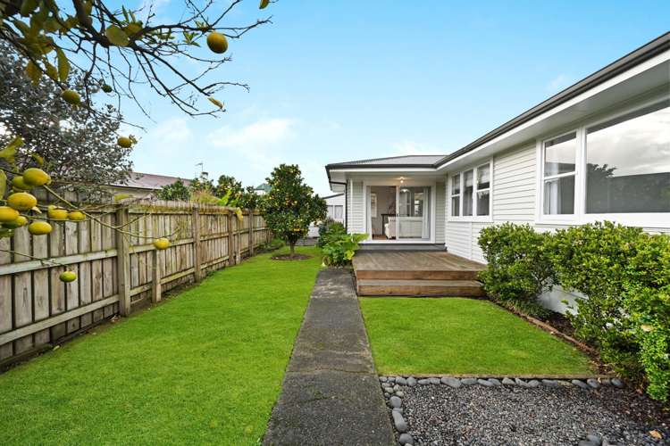 64 Aurora Terrace Hillcrest_1