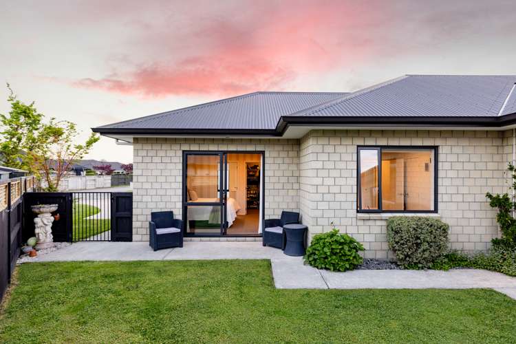 35 Plescher Crescent Leamington_17