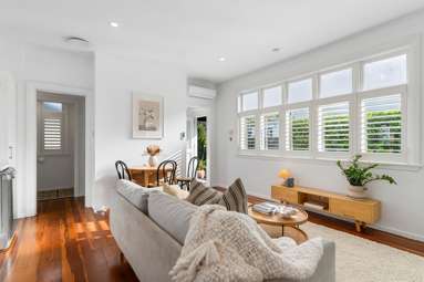 9 Howlett Street_4