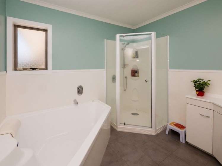 10 Ponderosa Place Opunake_17