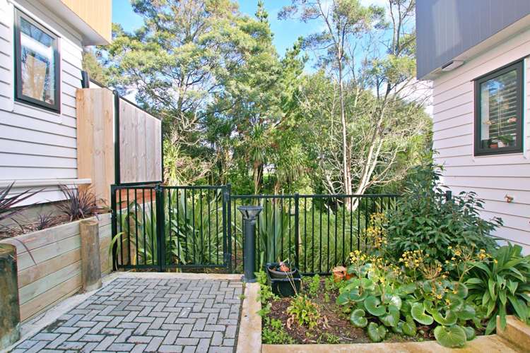 52 Raupeti Lane 11401_12