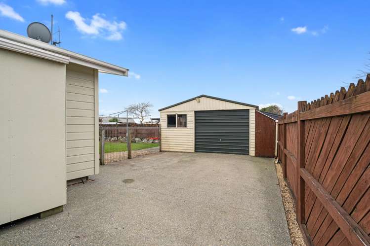 33 Starveall Street Brightwater_13
