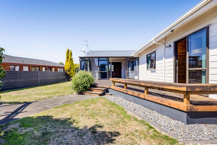 11 Heather Lea Hawera_26