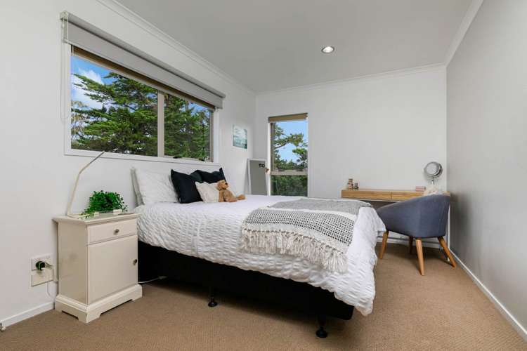 9 Dressage Lane Greenhithe_17