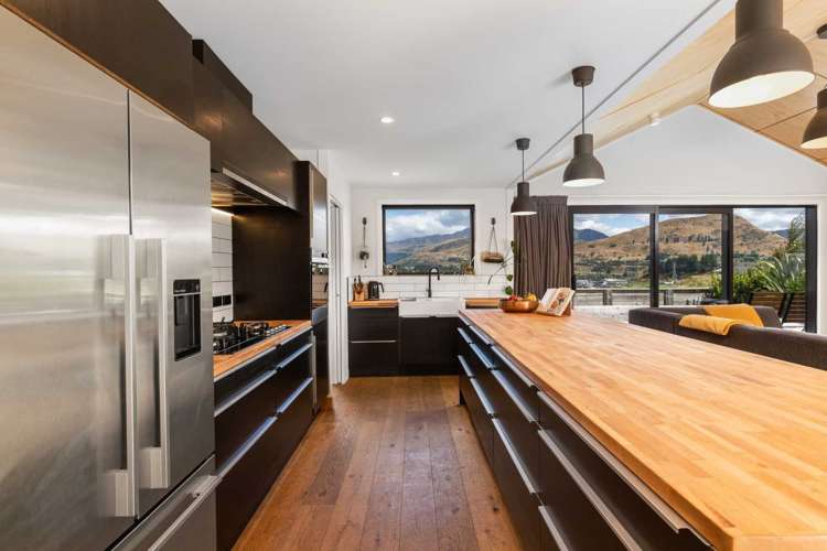 28 Myles Way Lower Shotover_4