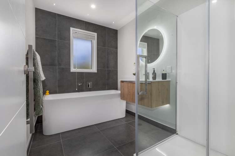 44 Tradewinds Drive Whitby_15