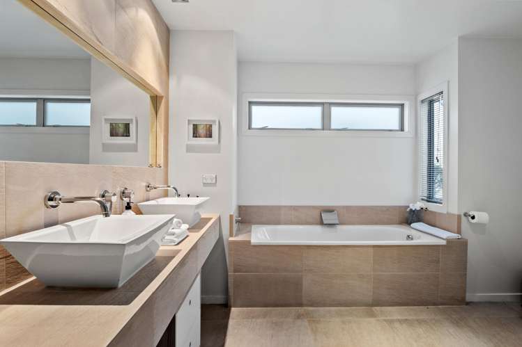 74 Panorama Terrace Queenstown Hill_17