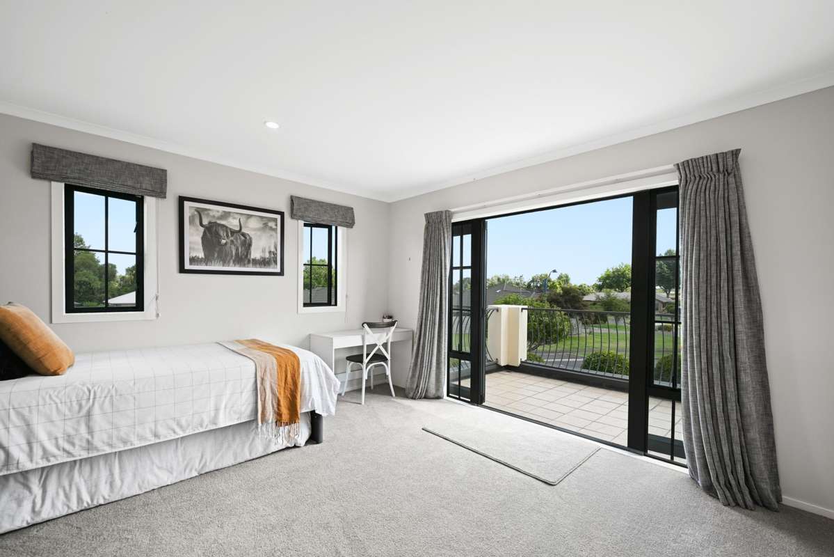 27 Nielsen Gardens_5