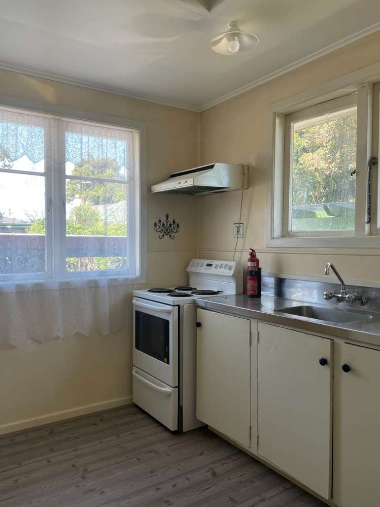 6 Holman Road Te Atatu Peninsula_4