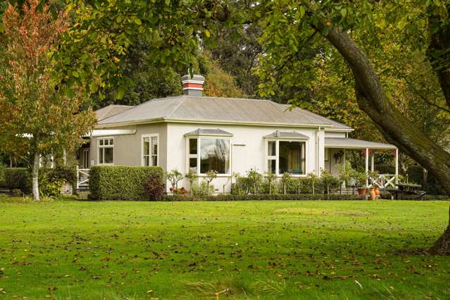 One-of-a-Kind Pegasus Villa - Escape the Ordinary
