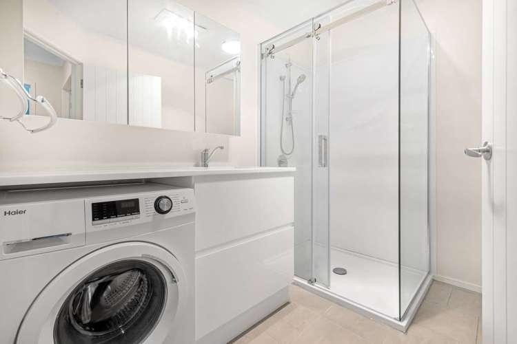 27c Seddon Street Glenholme_15