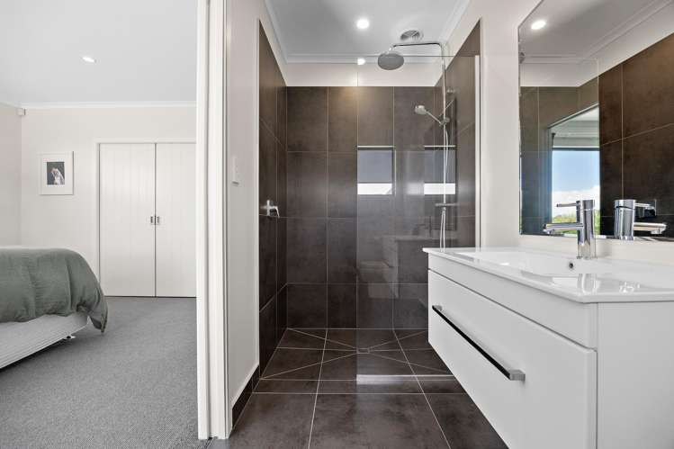 81 Solan Drive Waimauku_16