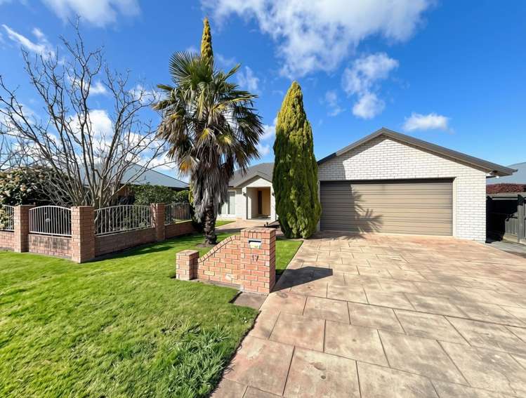 17 Tarbottons Road_0