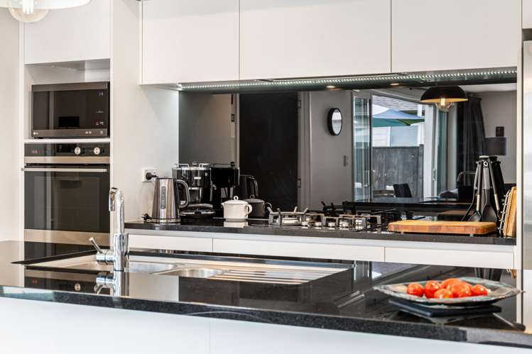 11 Fred White Drive Kumeu_5