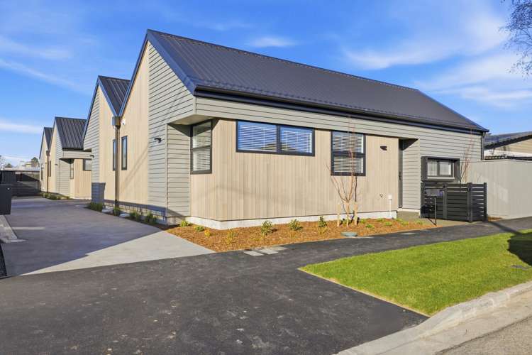 2 Evatt Street_1