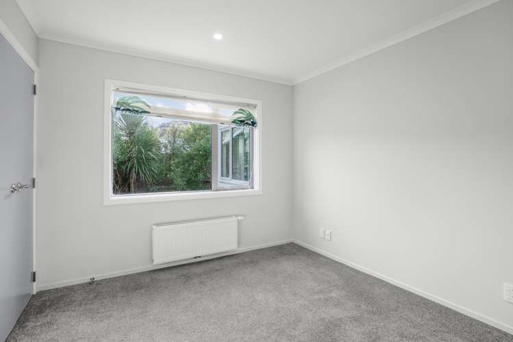 3 Henrietta Maxwell Grove Wainuiomata_8